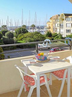 Apartment Appartement Les Marines II, Gruissan, Languedoc / Roussillon, France