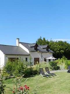 Vakantiewoning Huisje in ESQUEHERIES, Esquéhéries, Picardie, Frankrijk