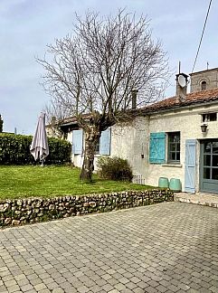 Vakantiewoning Gite Le Presbytère, Bonnes, Poitou-Charentes, Frankrijk