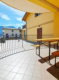 Vakantiewoning Vrijstaande woning in Lombardije, Italië, Domaso, Italiaanse meren, Italië