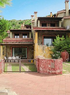 Logement de vacances Vakantiehuis Il Borgo II (PCR170), Porto Corallo, Sardaigne, Italie