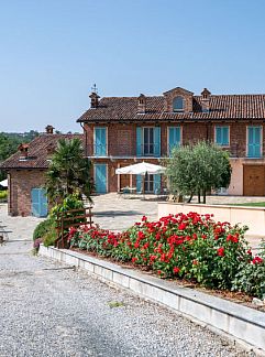 Vakantiewoning Vakantiehuis Borgo del Riondino, Alba, Piemonte, Italië