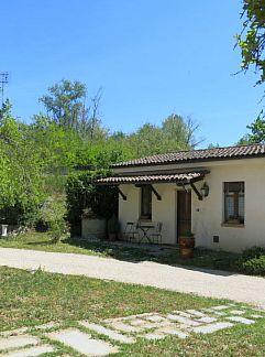 Apartment Appartement Ca' D'Gnese, Castagnole delle Lanze, Piedmont, Italy