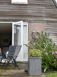 Holiday property Sfeervol 4 persoons vakantiehuis in het centrum van Grou in, Grouw, Pikmeer, 