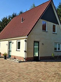 Holiday property Mooi 12 persoons vakantiehuis midden in het bos in Drenthe, Schoonloo, Midden Drenthe, 