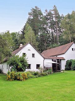 Logement de vacances Vakantiehuis Srub Kuří, Benesov nad Cernou, Bohême Sud, République Tchèque