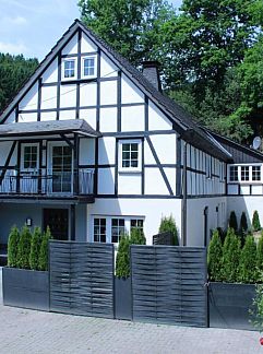 Holiday property Comfortabel 5 persoons vakantiehuis op de boerderij in, Eslohe, Sauerland, Germany