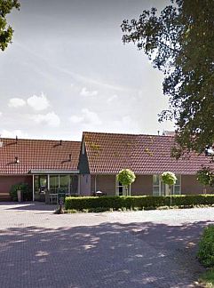 Holiday property Luxe 22 persoons groepsaccommodatie in Friesland, Elsloo, Het Friese platteland, 