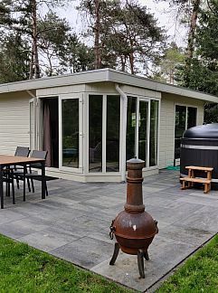 Vakantiewoning Villa Hottub 8, Beekbergen, Veluwe, 