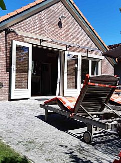 Holiday property Sfeervol 6 persoons vakantiehuis met 2 badkamers vlakbij, Nederweert, Midden Limburg, 