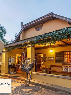 Bed and Breakfast Earthbound Guest House, Oudtshoorn, West-Kaap, Zuid-Afrika