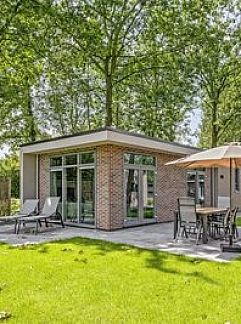 Vakantiewoning Bosvlucht met hottub, Lage Mierde, Kempen, 