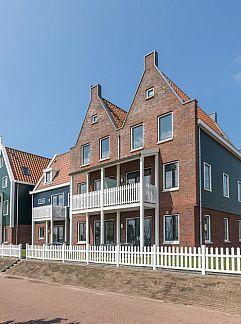 Boot Bora, Volendam, IJsselmeerkust, 