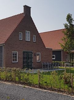 Chalet Receatieboerderij de Zeemeeuw, Ossenisse, Zeeuws-Vlaanderen, 