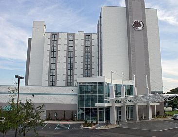 DoubleTree by Hilton Virginia Beach