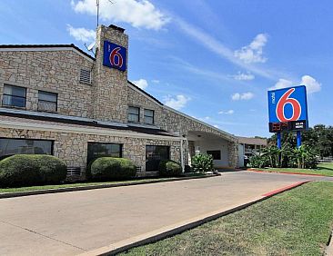 Motel 6 Austin, TX - Central Downtown UT