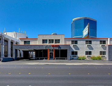 Siegel Select Convention Center