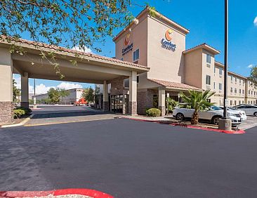 Comfort Inn &amp; Suites Las Vegas - Nellis