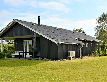 Vakantiehuis &quot;Kustaa&quot; - 1km from the sea