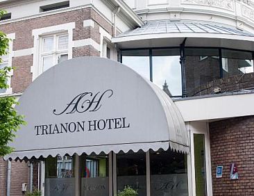 Budget Trianon Hotel