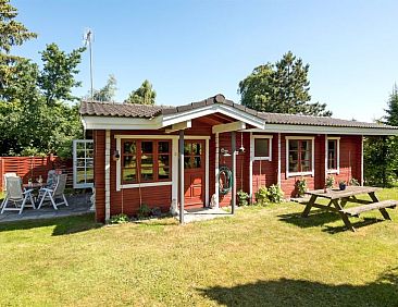 Vakantiehuis &quot;Berit&quot; - 700m from the sea