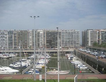 Blankenberge jachthaven: 2 slpk. app. + parking