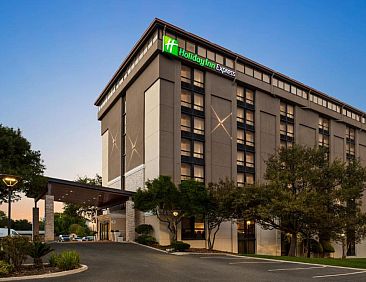 Holiday Inn Express - San Antonio Airport, an IHG Hotel