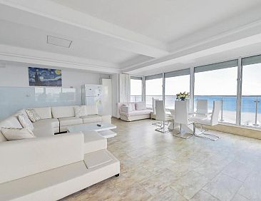 Sea View Penthouse Mamaia