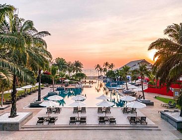 Novotel Hua Hin Cha-Am Beach Resort &amp; Spa - SHA Plus Certifi