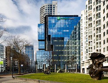 Holiday Inn Express Rotterdam - Central Station, an IHG Hote