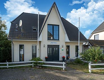 Minihus - Erdgeschoss mit Terrasse