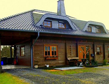 Ferien bei Freunden im Holzhaus