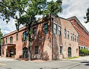 Staybridge Suites Savannah Historic District, an IHG Hotel