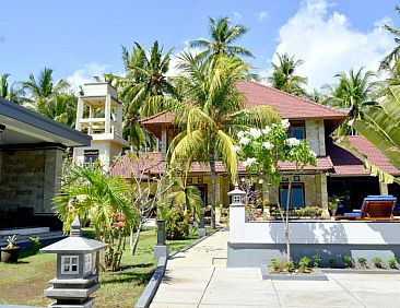 Villa Romy and Bungalows