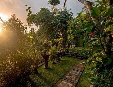 Ubud Wins Bungalow