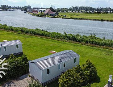 Comfortabel 6 persoons chalet in Lemmer met vrij uitzicht