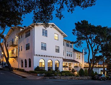 Pine Inn - Carmel