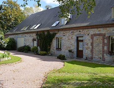 Gîte ferme XVIIIème 8 personnes, 4 chambres, BBQ, Nature e