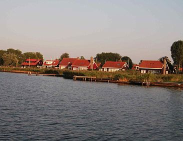 Heerlijk 6 persoons vakantiehuis aan het water in Friesland