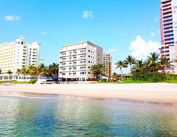 Sun Tower Hotel &amp; Suites on the Beach