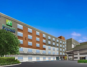 Holiday Inn Express Cruise Airport, an IHG Hotel