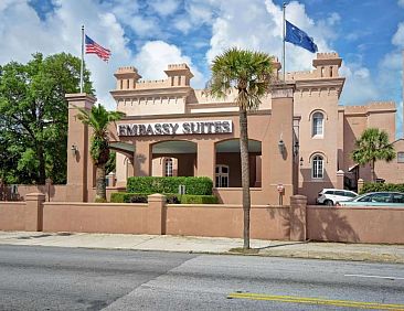 Embassy Suites Charleston - Historic District