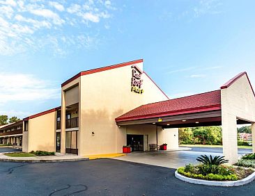 Red Roof Inn PLUS+ Mt Pleasant - Patriots Point