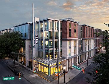 Holiday Inn Charleston Historic Downtown, an IHG Hotel