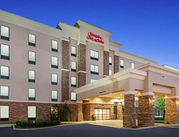 Hampton Inn and Suites Roanoke Airport/Valley View Mall