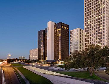 DoubleTree by Hilton Hotel Houston Greenway Plaza