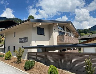 Appartement Das Georgen, Großglockner+Kitzsteinhorn