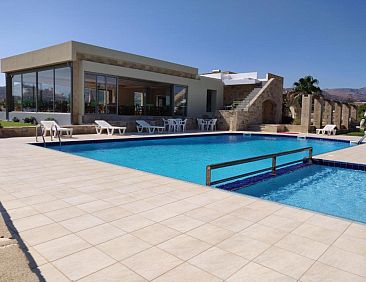 Viglia Beach Apartments