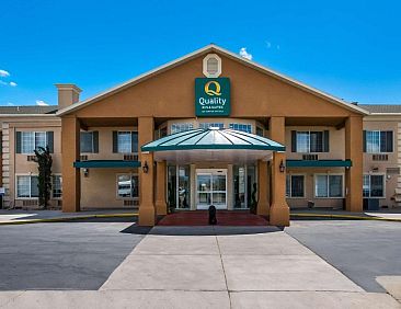 Quality Inn &amp; Suites Airport West Salt Lake City