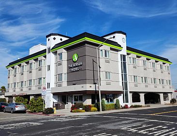 Comfort Inn &amp; Suites San Francisco Airport West